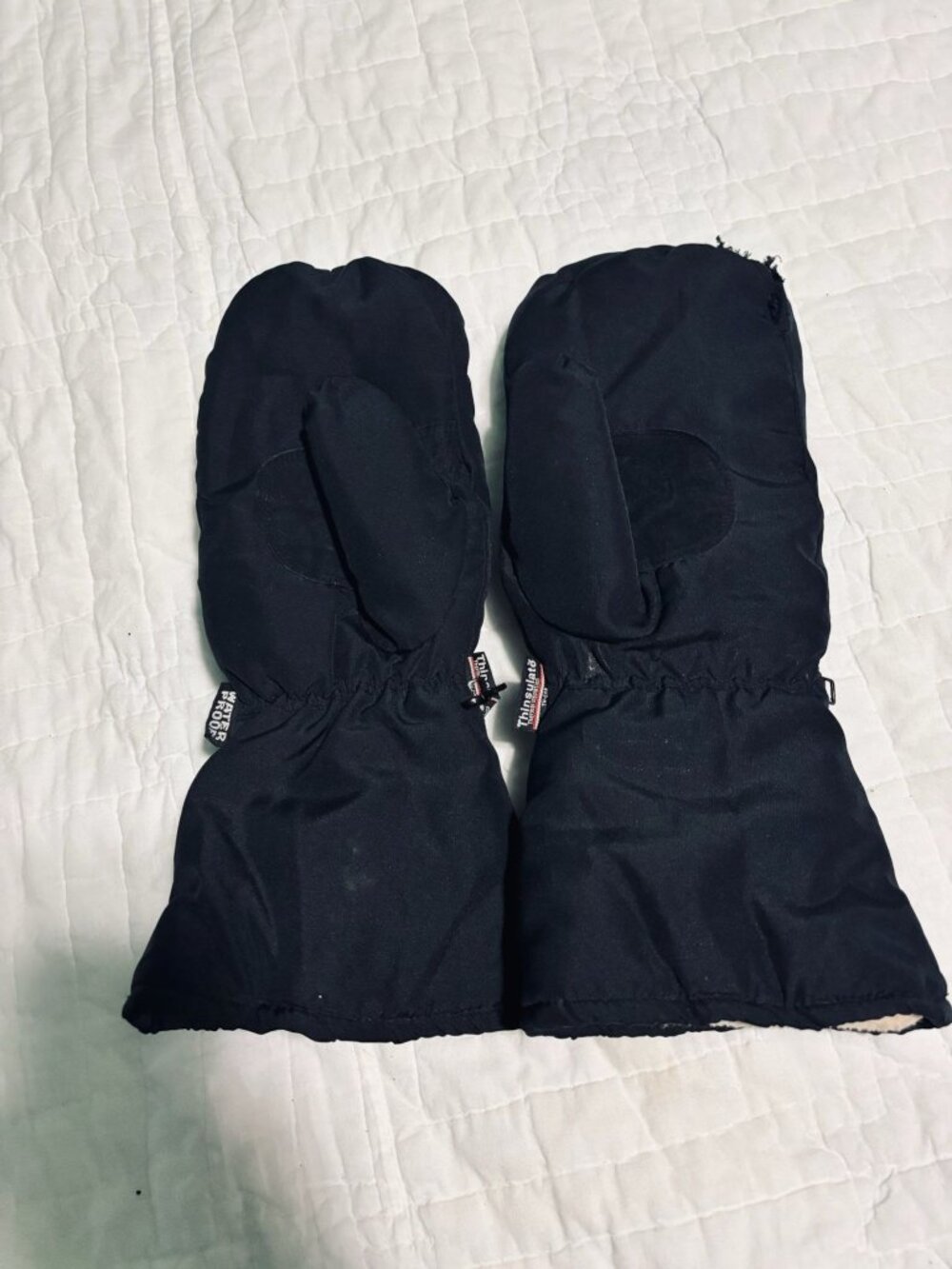 Thinsulate Waterproof Black Winter Mittens With Defect